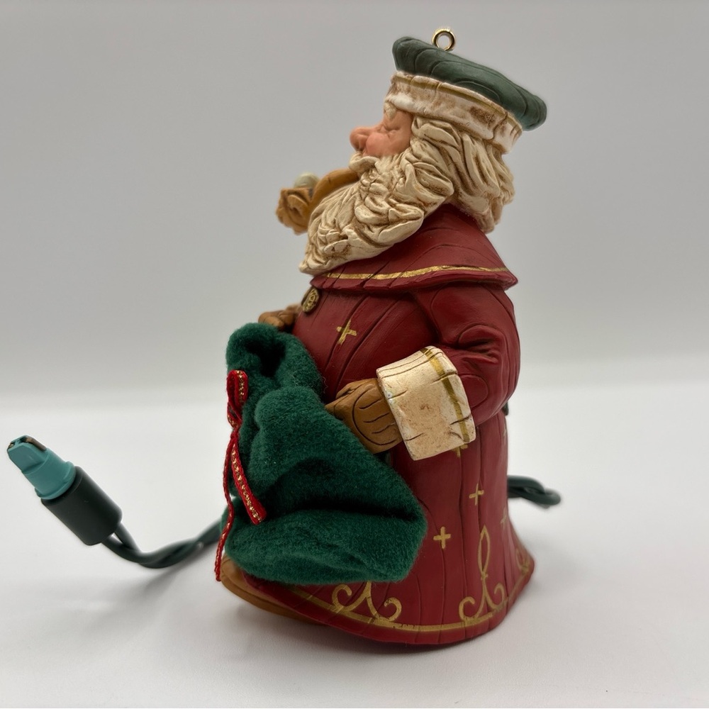 Hallmark Keepsake Ornament 1997 Santa’s Secret Gift Handcrafted Old-World Santa - Picture 3 of 12